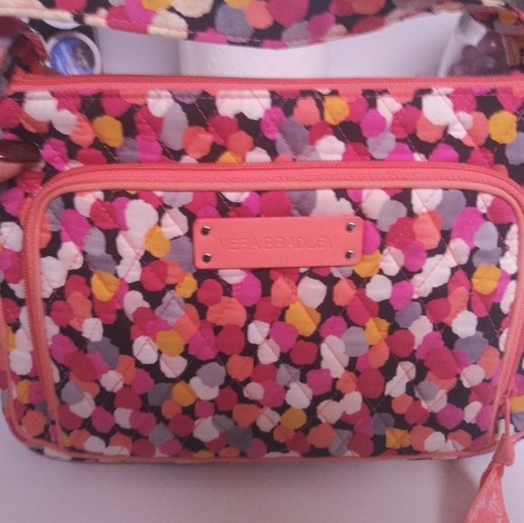 Vera Bradley Handbags - NWOT Vera Bradley crossbody bag